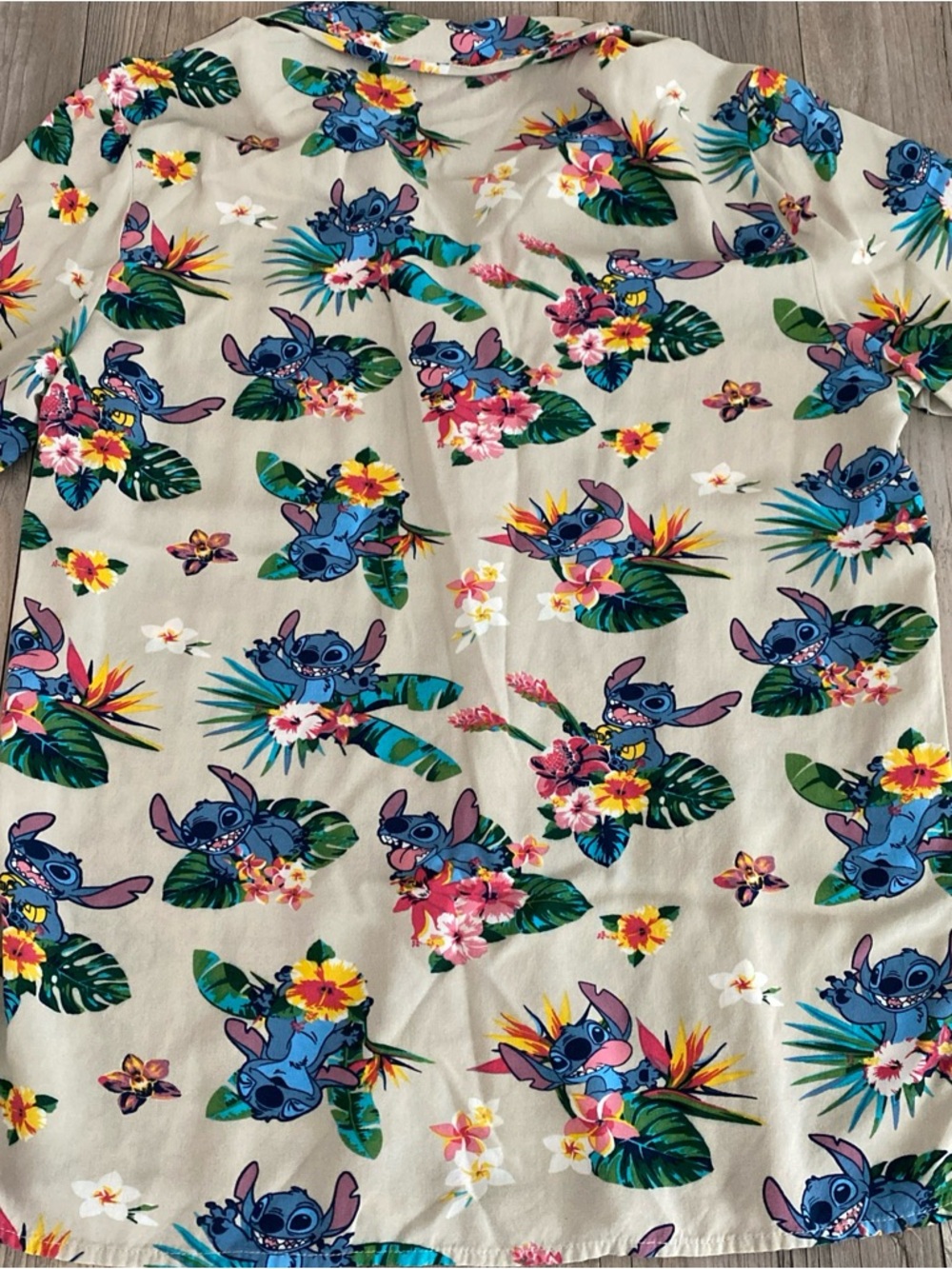 Disney Stitch Mens Short Sleeve Floral Tropical Button Shirt Medium - Picture 7 of 8